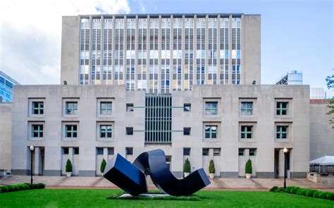 columbia business school notable alumni.